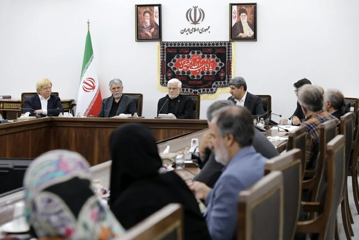 عارف: نباید یک نفر و یا شورای تامین شهرستان خلاف نگاه بزرگان برای فرهنگ و هنر کشور تصمیم‌ بگیرد