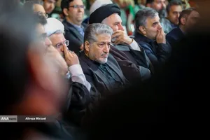 اجتماع خانواده دانشگاه آزاد اسلامی در تجدید بیعت با رهبر انقلاب