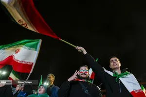 اجتماع مردمی در حمایت از رزمندگان اسلام_میدان انقلاب
