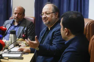 محمد شریعتمداری مدیرعامل هلدینگ خلیج فارس 