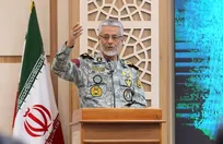 دریادار سیاری: بدون اجازه ایران هیچ تحرکی در تنگه هرمز انجام نمی‌شود
