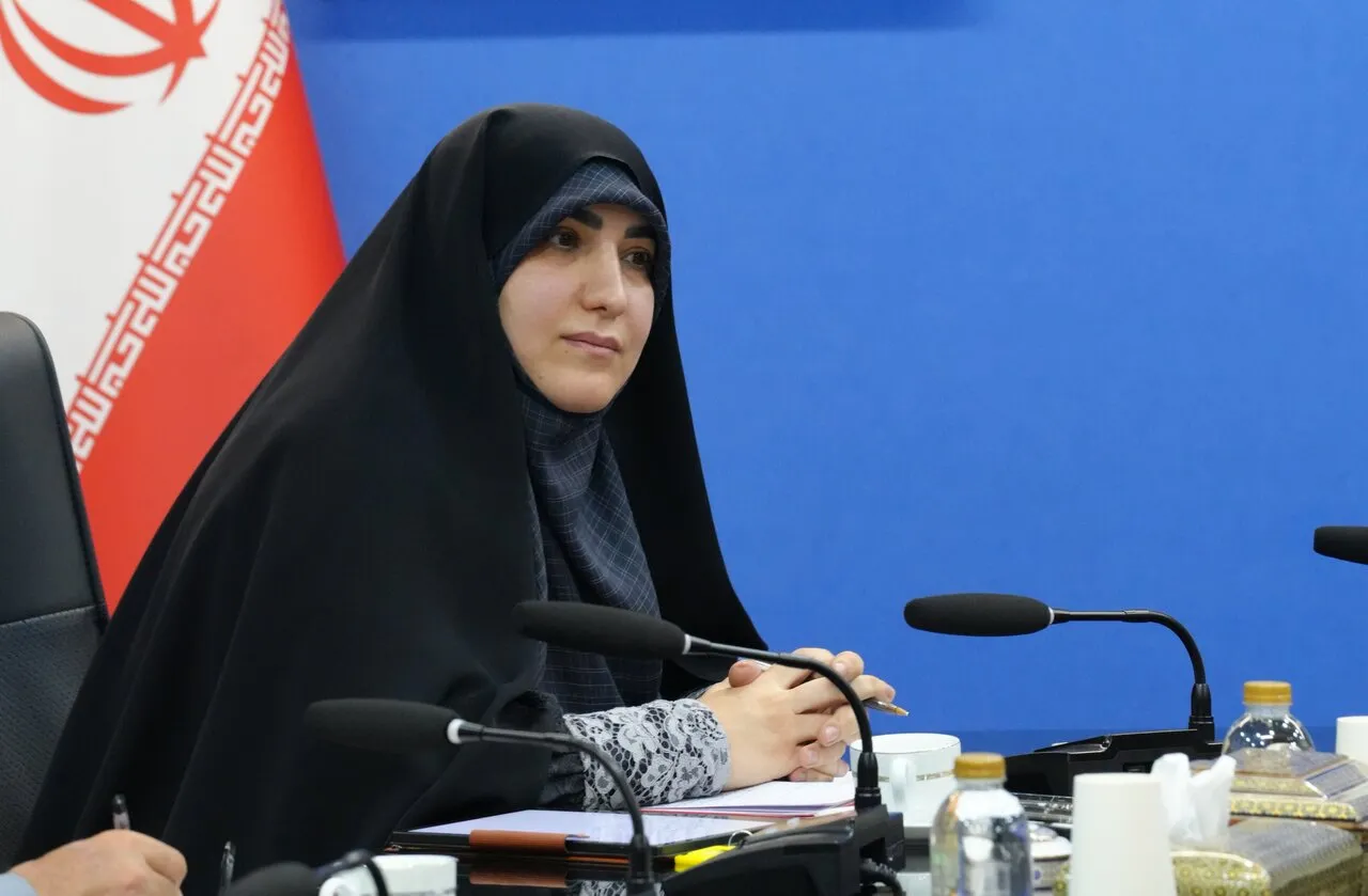 زینب قیصری