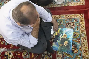 اجتماع مردم کنار مزار شهید سپهبد سلامی در ایام اربعین فرمانده دلاور سپاه اسلام