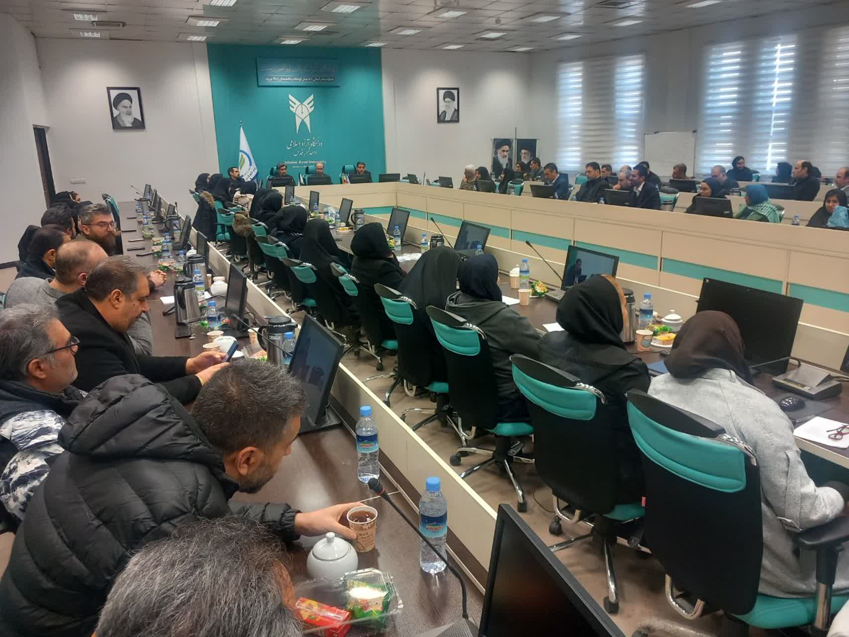 جلسه بهره‌گیری از مزیت های کاربردی طرح حامی ، کلید حل مشکلات دانشجویان 