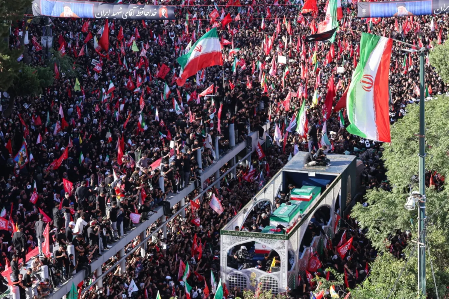 تشییع رهبری در مشهد