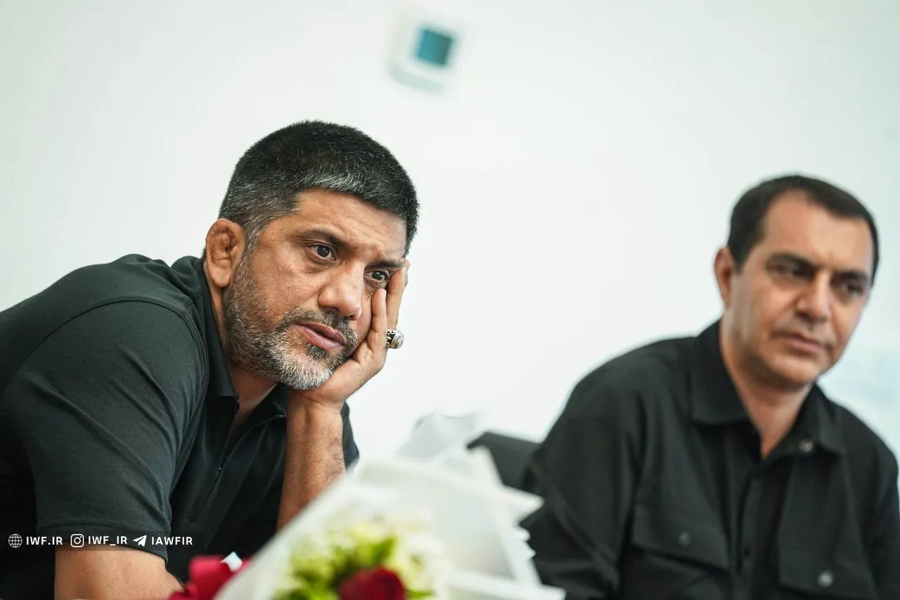 علیرضا دبیر