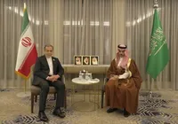 رایزنی عراقچی و همتای عربستانی در دوحه