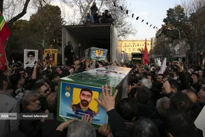تشییع پیکر شهیدان لاریجانی، سلیمانی و شهدای ناو دنا نیروی دریایی ارتش