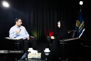 گفت و گو با الهام عابدینی خبرنگار و مجری تلویزیون