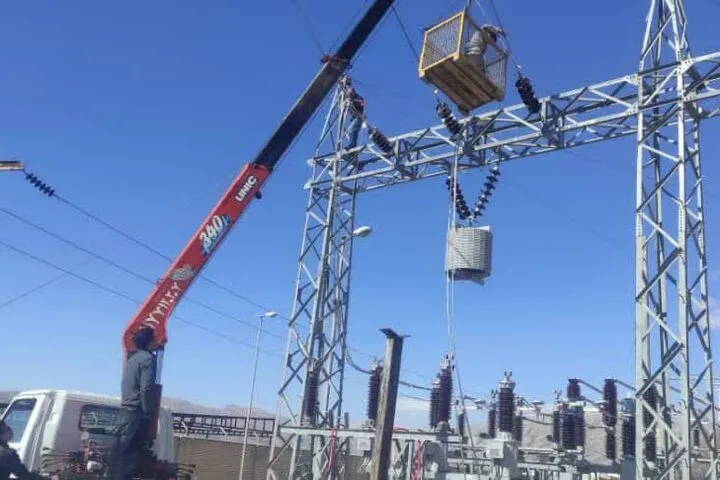 برق