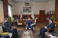 تاکید نجارزاده بر ادامه مسیر خروج بانک ملی ایران از بنگاه داری/منابع حاصل از واگذاری‌ها صرف ارتقای کیفیت خدمات می‌شود