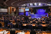 تجلیل از خانواده شهید طهرانچی در همایش بین‌المللی حقوق ملت و آزادی‌های مشروع