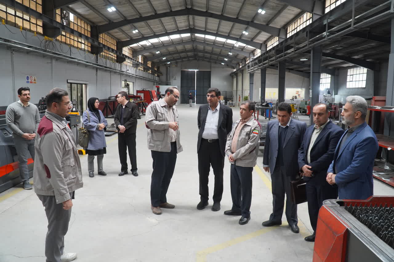 امضای تفاهم‌نامه همکاری دانشگاه آزاد شیراز و یک واحد صنعتی