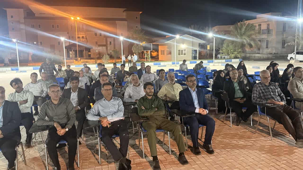 نقش استادان در جهاد تبیین اجتناب‌ناپذیر و موثر است