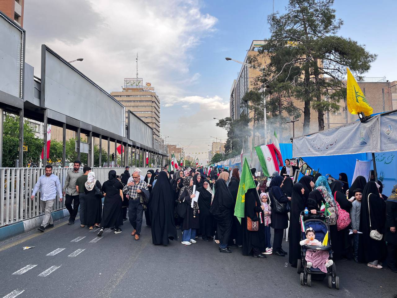 اجتماع بزرگ امام رضایی‌ها باحضور پورشور اهالی پایتخت برگزار شد/ بیعت با رهبری در سایه ولایت رضوی