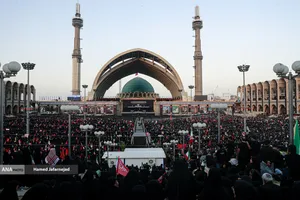 مراسم وداع با رهبر شهید انقلاب حضرت آیت الله سیدعلی خامنه&zwnj;ای (ره) و خانواده ایشان