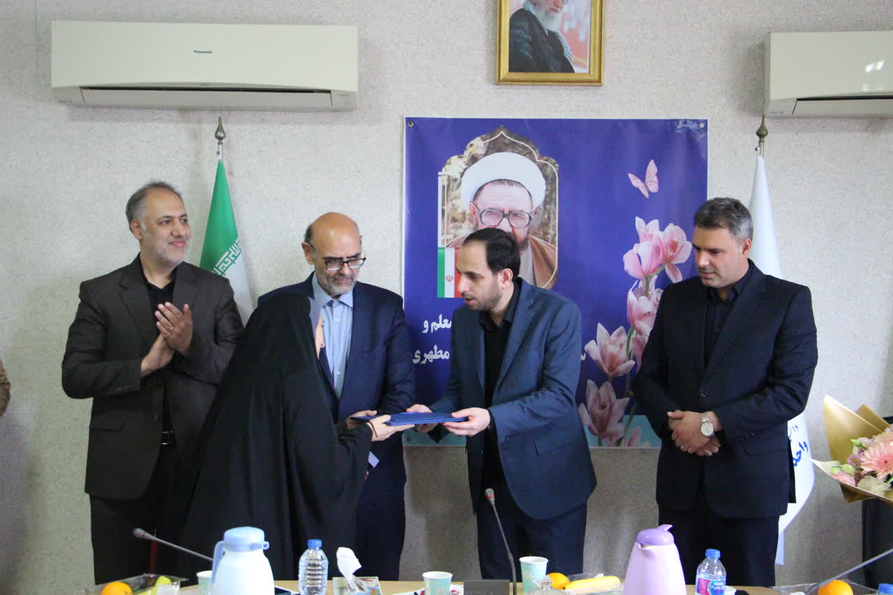 گرامیداشت مقام معلم در دانشگاه آزاد اسلامی واحد نور