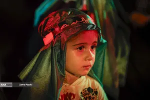 سفره نذری حضرت رقیه(س) در میدان امام حسین(ع)