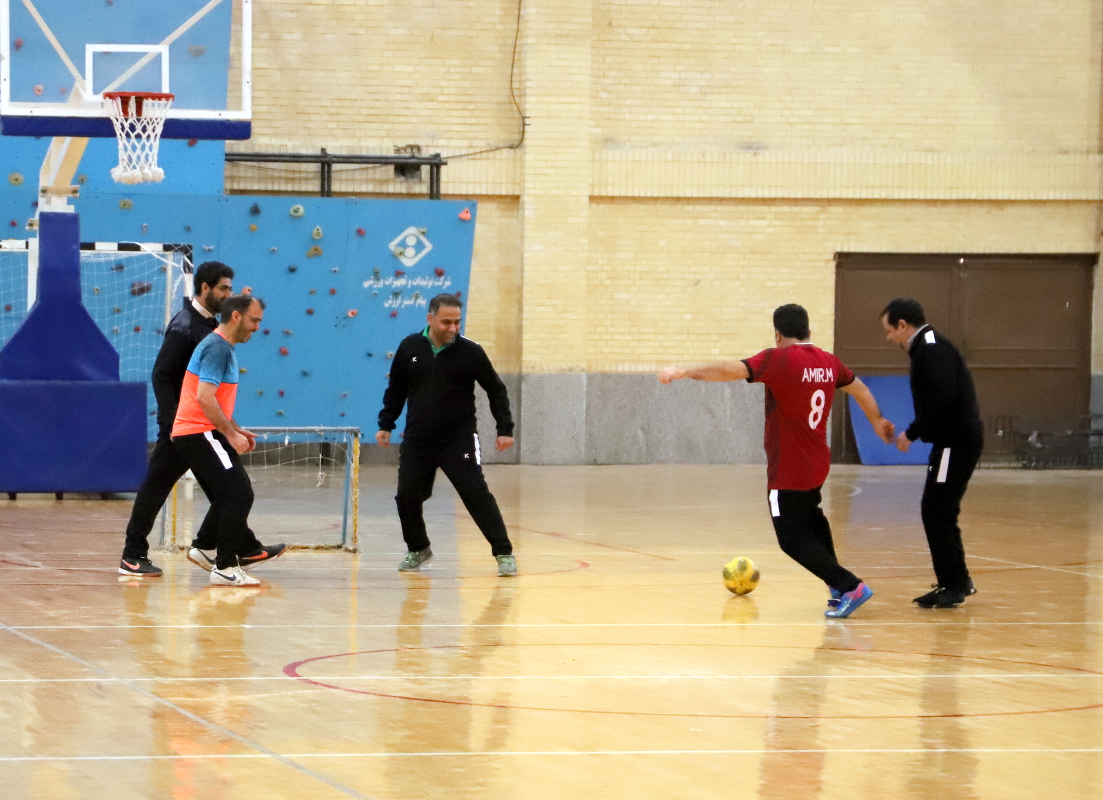 برگزاری مسابقات ورزشی گرامیداشت جانباز سرافراز «آرش طاهریان» در دانشگاه آزاد سمنان برگزاری مسابقات ورزشی گرامیداشت جانباز سرافراز «آرش طاهریان» در دانشگاه آزاد سمنان