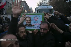 تشییع پیکر شهیدان لاریجانی، سلیمانی و شهدای ناو دنا نیروی دریایی ارتش