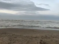 وزش باد شدید و گردوخاک در شرق کشور / دریای خزر مواج می‌شود