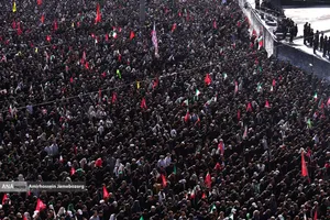 مراسم اقامه نماز بر پیکر امام شهید امت