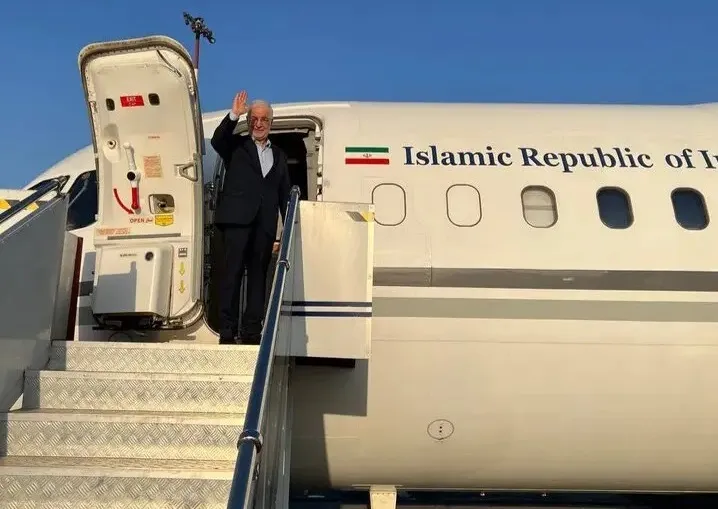 مومنی