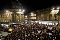 مخالفت مردم انگلیس با حمله آمریکا به ایران