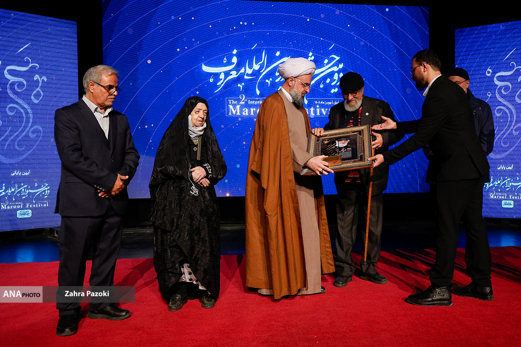 تقدیر از برگزیدگان جشنواره «معروف» در باغ موزه دفاع مقدس/ نشان «معروف» به داریوش ارجمند و «همکف هفتم شرقی» رسید تقدیر از برگزیدگان جشنواره «معروف» در باغ موزه دفاع مقدس/ نشان «معروف» به داریوش ارجمند و «همکف هفتم شرقی» رسید