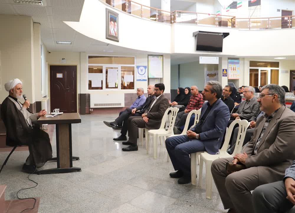 محبت به اهل‌بیت (ع) باید در رفتار و سبک زندگی نمود پیدا کند