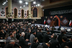 مراسم عزاداری شب هفتم محرم در حسینیه امام خمینی(ره)