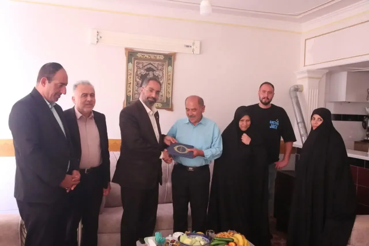 بازگشت آزادگان