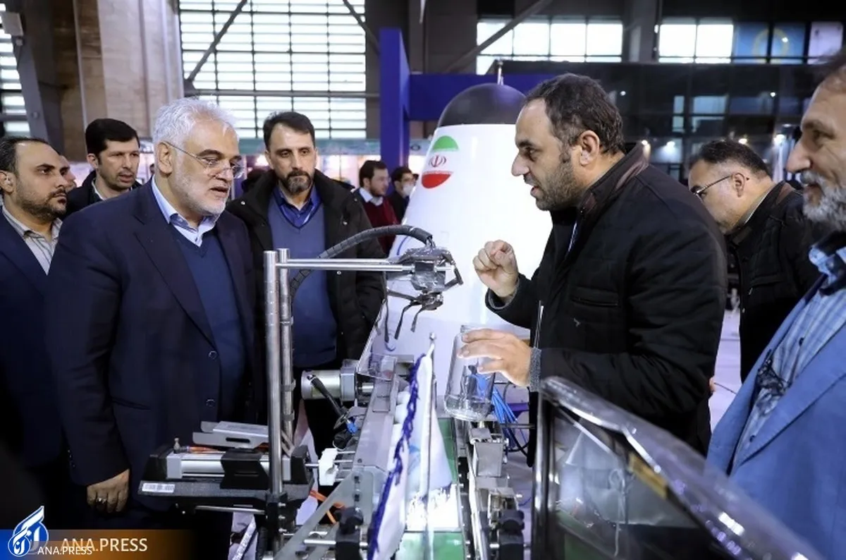ارائه دستاورد‌های فناورانه دانشگاه آزاد برای توسعه تولید داخلی؛ از محصولات جوانسازی پوست تا صرفه‌جویی ارزی