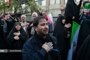 تشییع پیکر مطهر دریابان شهید &laquo;علیرضا تنگسیری&raquo; فرمانده دلاور خلیج فارس و جمعی از شهدای والامقام