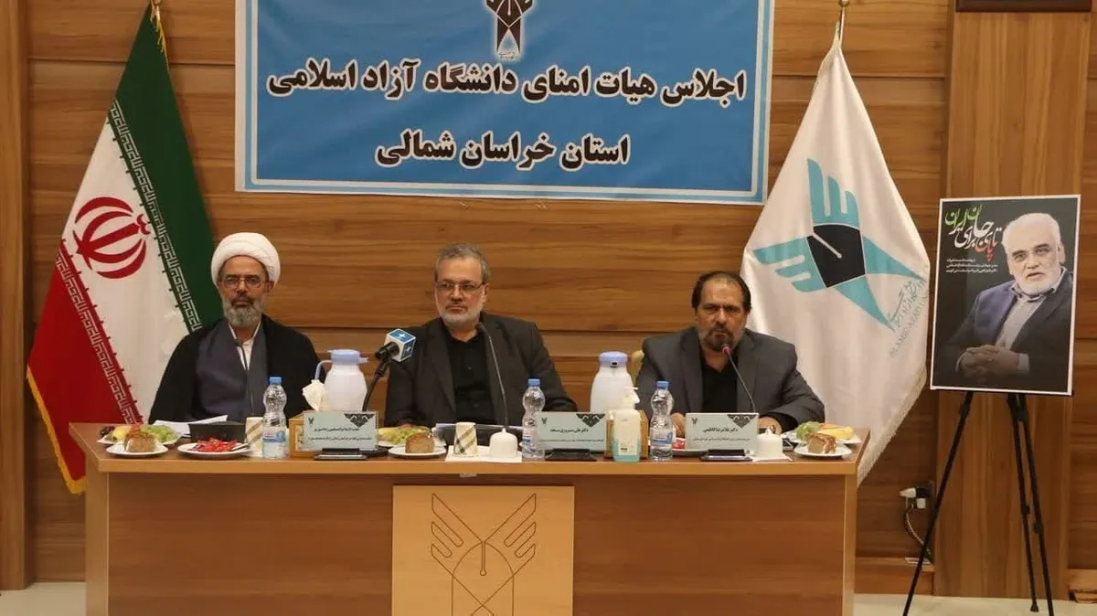 شهید طهرانچی دانش تجربی خود را از قرآن و احادیث می‌گرفت/ دانشگاه آزاد موتور محرک فناوری‌های پیشرفته در ایران