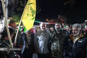 حضور مجاهدان افغانستانی در از نیروهای مسلح کشورمان و رهبر معظم انقلاب اسلامی حضرت آیت الله سیدمجتبی حسینی خامنه ای 