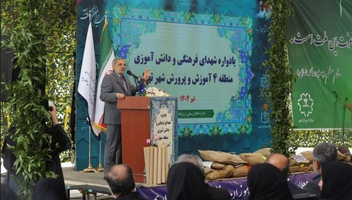 با تمام وجود در مقابل خانواده شهدای دانش‌آموز و فرهنگی ادای احترام می‌کنیم