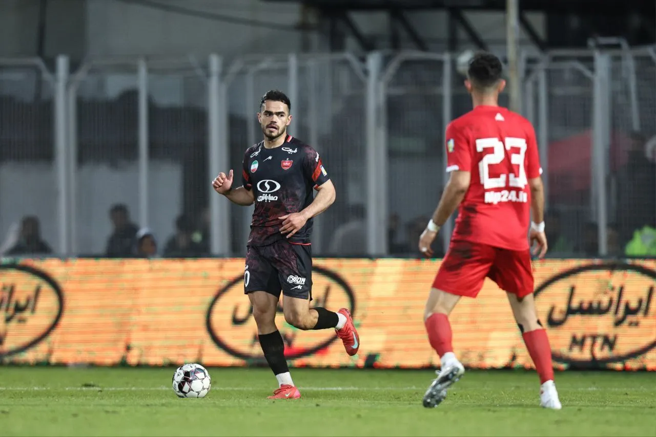 اوستون اورونوف نساجی پرسپولیس 22 فروردین 1404