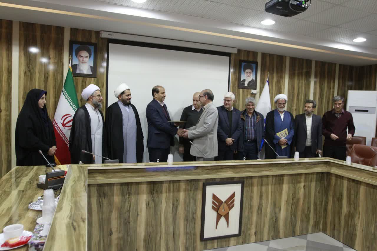 نشست تخصصی «شورای استانی امور شاهد و ایثارگران» در دانشگاه آزاد اراک برگزار شد