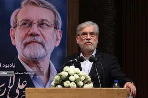 حسین سیمایی صراف، وزیر علوم، تحقیقات و فناوری در مراسم یادبود &laquo;شهید علی لاریجانی&raquo; در دانشگاه تهران