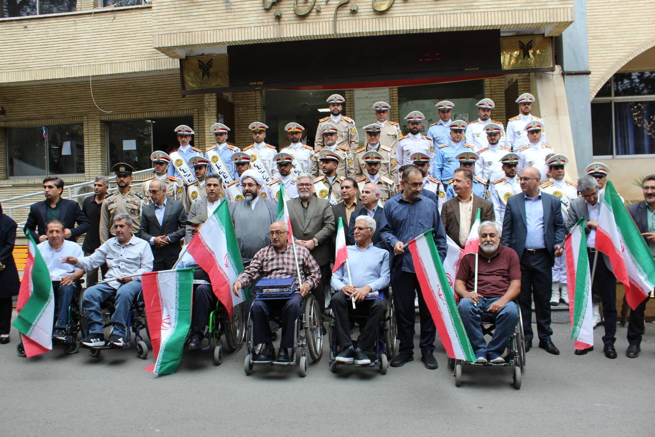 آیین «نماد عزت، طنین حماسه» در دانشگاه علوم پزشکی آزاد اسلامی تهران برگزار شد