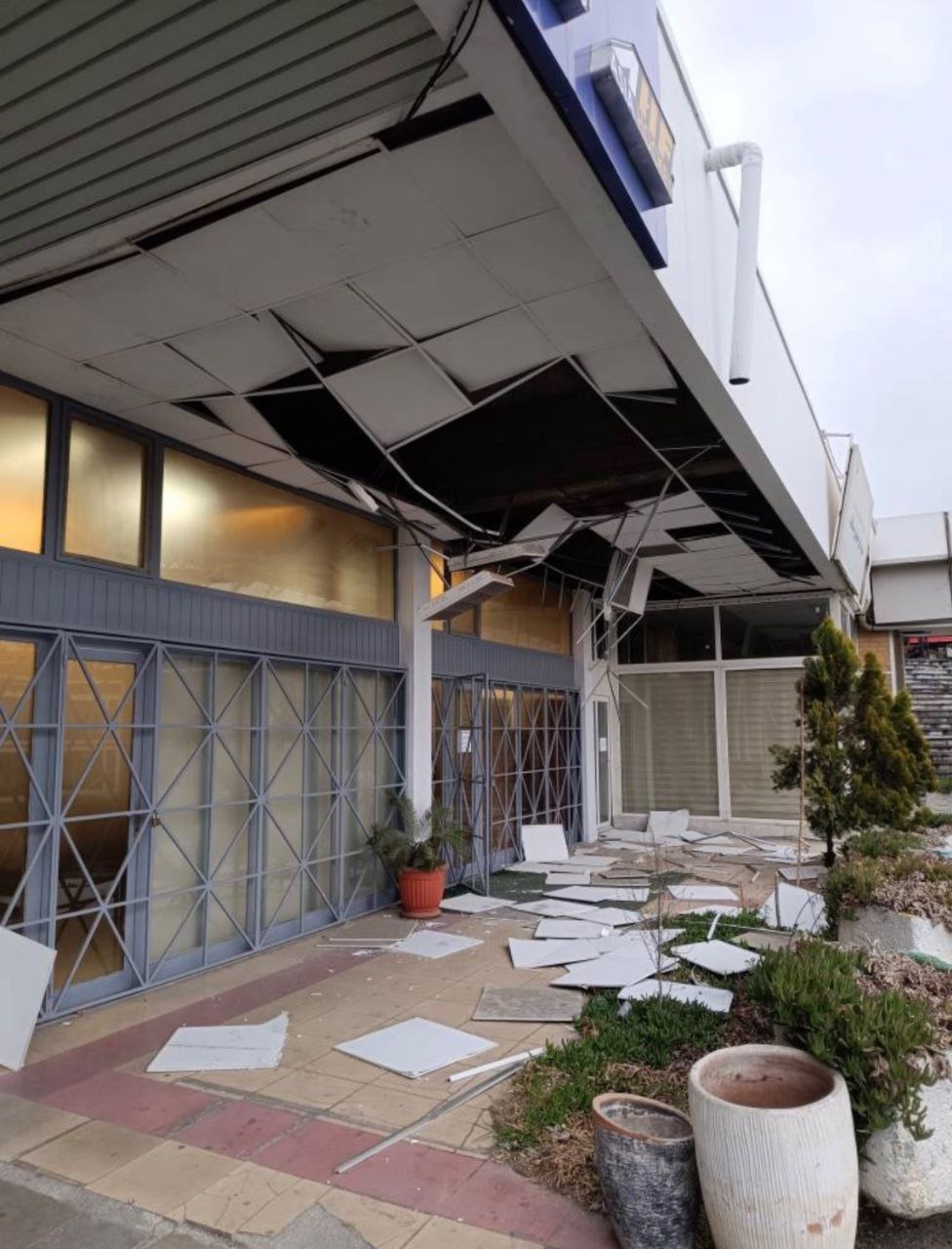 تخریب ساختمان فدراسیون هاکی در حملات دشمنان آمریکایی ـ صهیونی+تصاویر تخریب ساختمان فدراسیون هاکی در حملات دشمنان آمریکایی ـ صهیونی+تصاویر