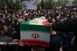 تشییع پیکر ام البنین تهران مادر شهیدان افراسیابی با حضور گسترده مردم انقلابی و شهیدپرور خیابان نبرد- پیروزی