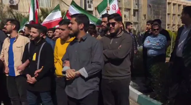 بازنشر تصاویر قدیمی برای القای ناامنی؛ سوءاستفاده شبکه‌های ماهواره‌ای از تجمع دانشگاه امیرکبیر