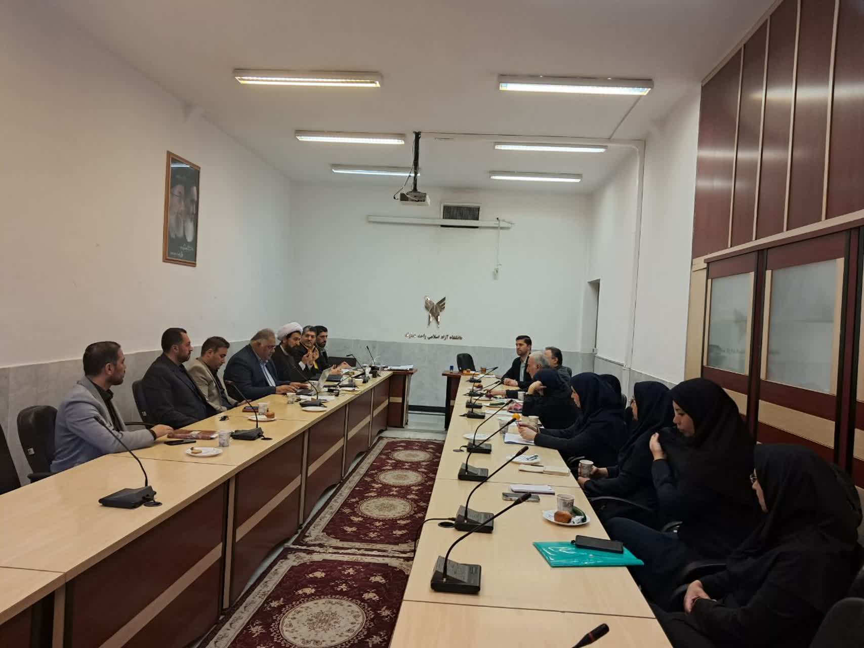 لزوم مشارکت استادان در طرح