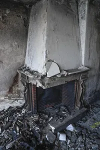 تخریب واحدهای مجاور منزل شهید دکتر محمدمهدی طهرانچی، دانشمند هسته ای و رئیس دانشگاه آزاد در مجتمع اساتید، میدان کتاب در حمله رژیم صهیونی به برخی مناطق و منازل مردم، شهروندان و دانشمندان هسته ای کشورمان در جریان جنگ تحمیلی دوازده روزه