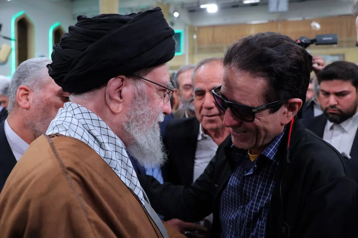 رهبر انقلاب: دوره‌ ما می‌تواند سعدی و حافظ و نظامی آفرین باشد