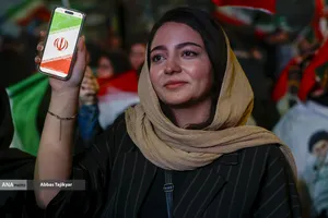 اجتماع مردمی در حمایت از رزمندگان اسلام_میدان انقلاب
