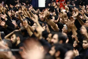 دومین شب مراسم عزاداری حضرت اباعبدالله الحسین(ع) از طرف رهبر انقلاب