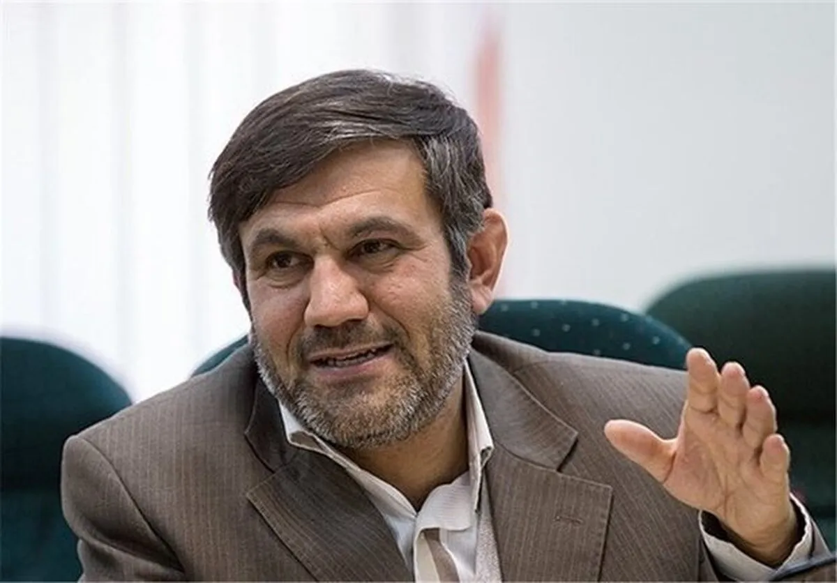 ویژگی‌های دانشجوی انقلابی و روشنفکر